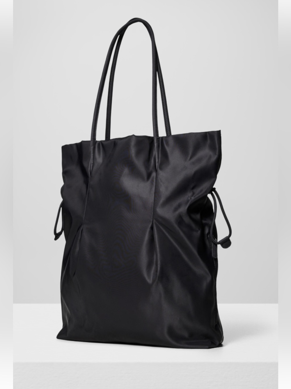 NWT Babaton Commute bag